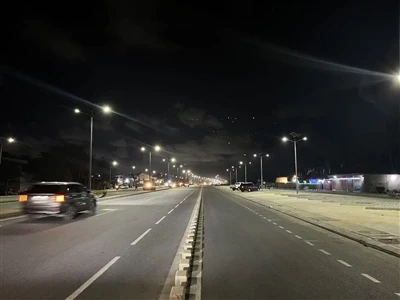 Ekleraj chemen an: Edobo Solè Street Lamps eklere yon nouvo chapit pou Benin